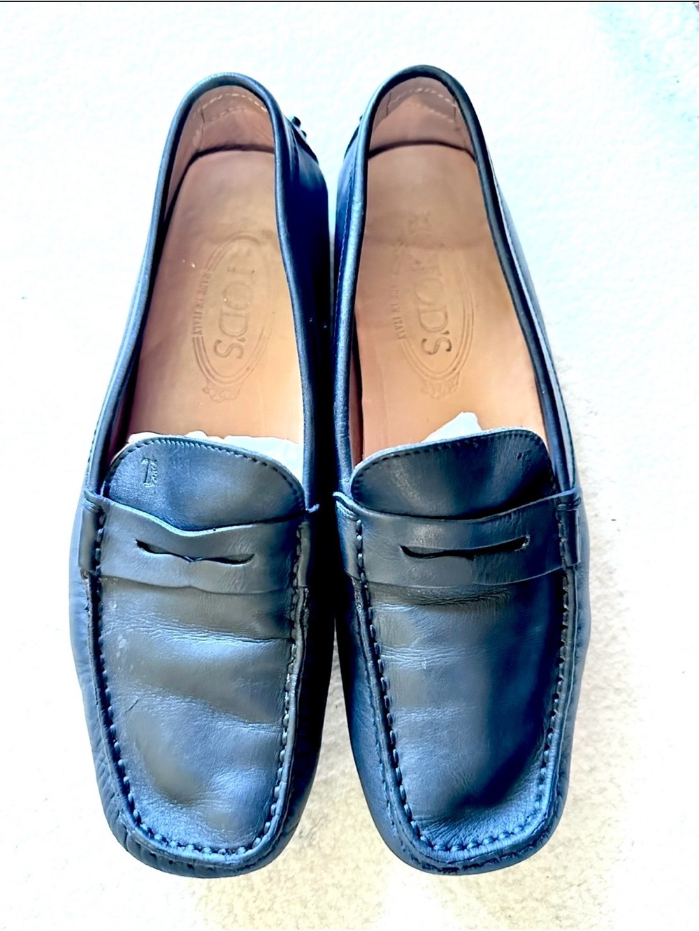 Tod’s Black Leather Driving Loafer